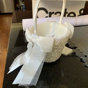 Flower girl basket